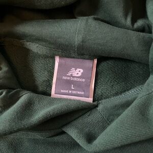 New Balance Uni Sex Pullover Green Hoodie Size Large Heavyweight Athletic Hoodie